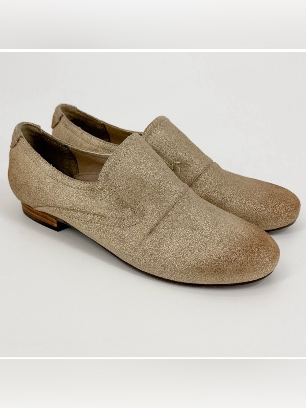 OTBT Upland Gold Metallic Leather Loafers Flats Women’s 8M Slip On Low Heel